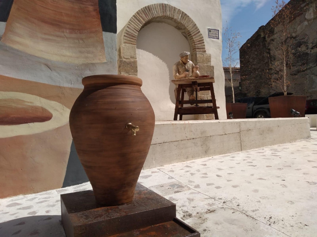 Nueva plaza de la Alfareria en Lumbier (Navarra)